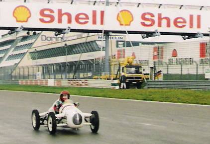 Der Monopoletta am Nürburgring, mit solch einem Wagen gewann Walter Schlueter den GP von Deutschland.